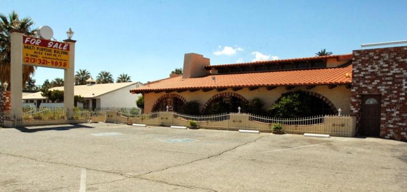 The front of the Restaurant.1